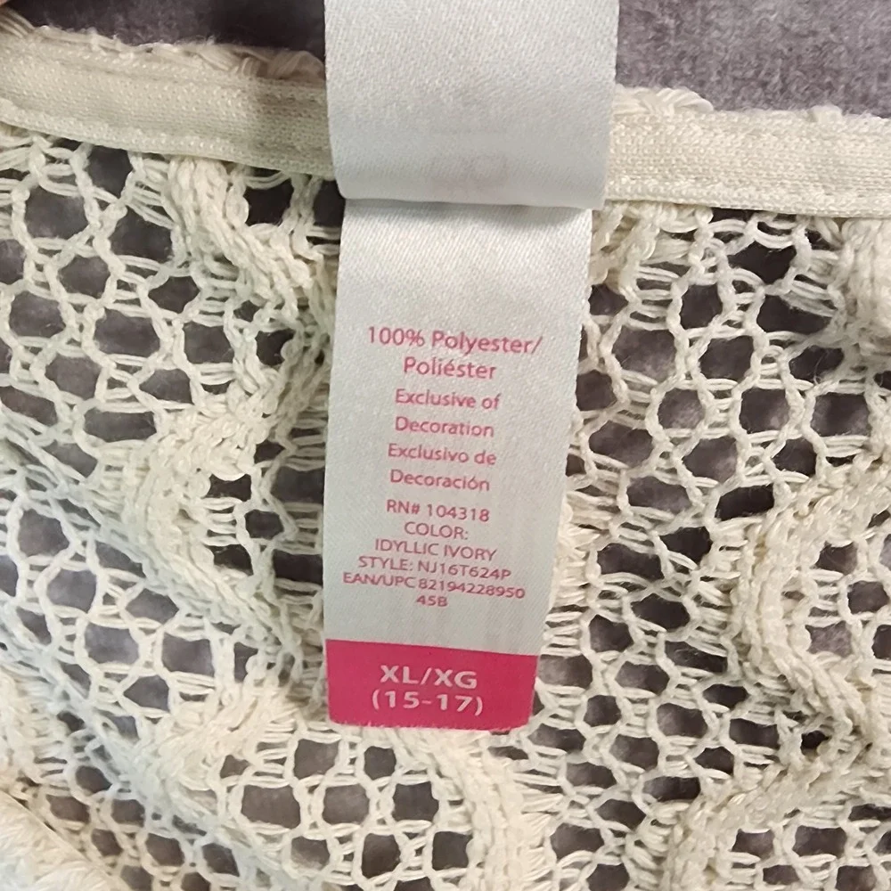 No Boundaries Crochet Top XL Ivory Lace Long Sleeve Boho Tassel V-Neck